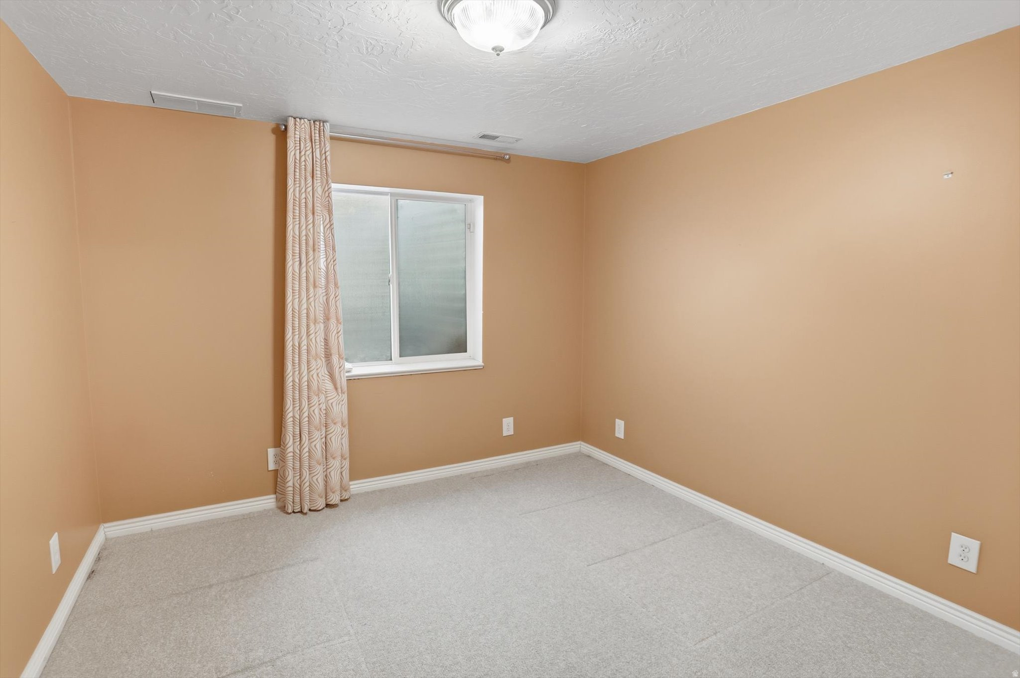 THE PETERSON LEGACY - Residential