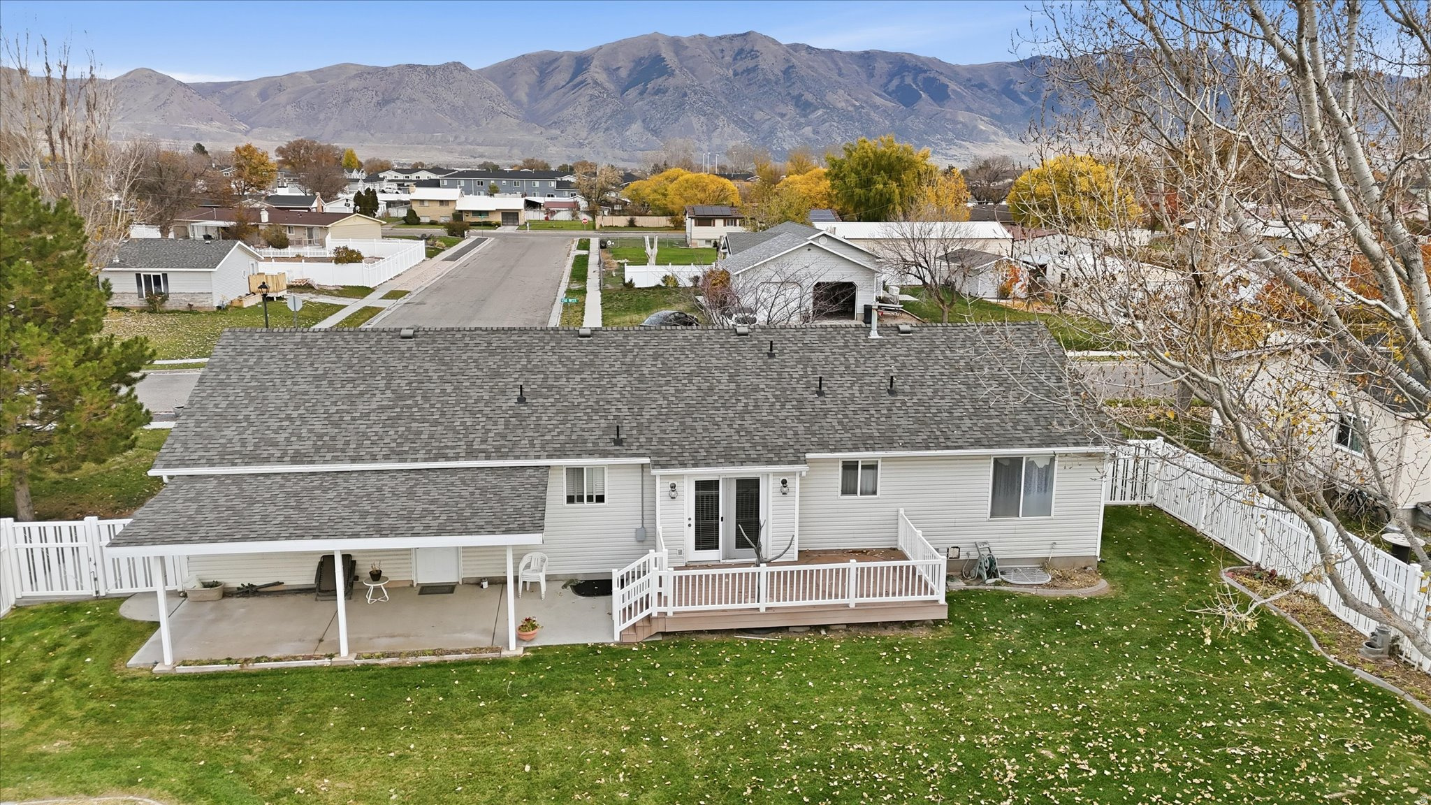 THE PETERSON LEGACY - Residential