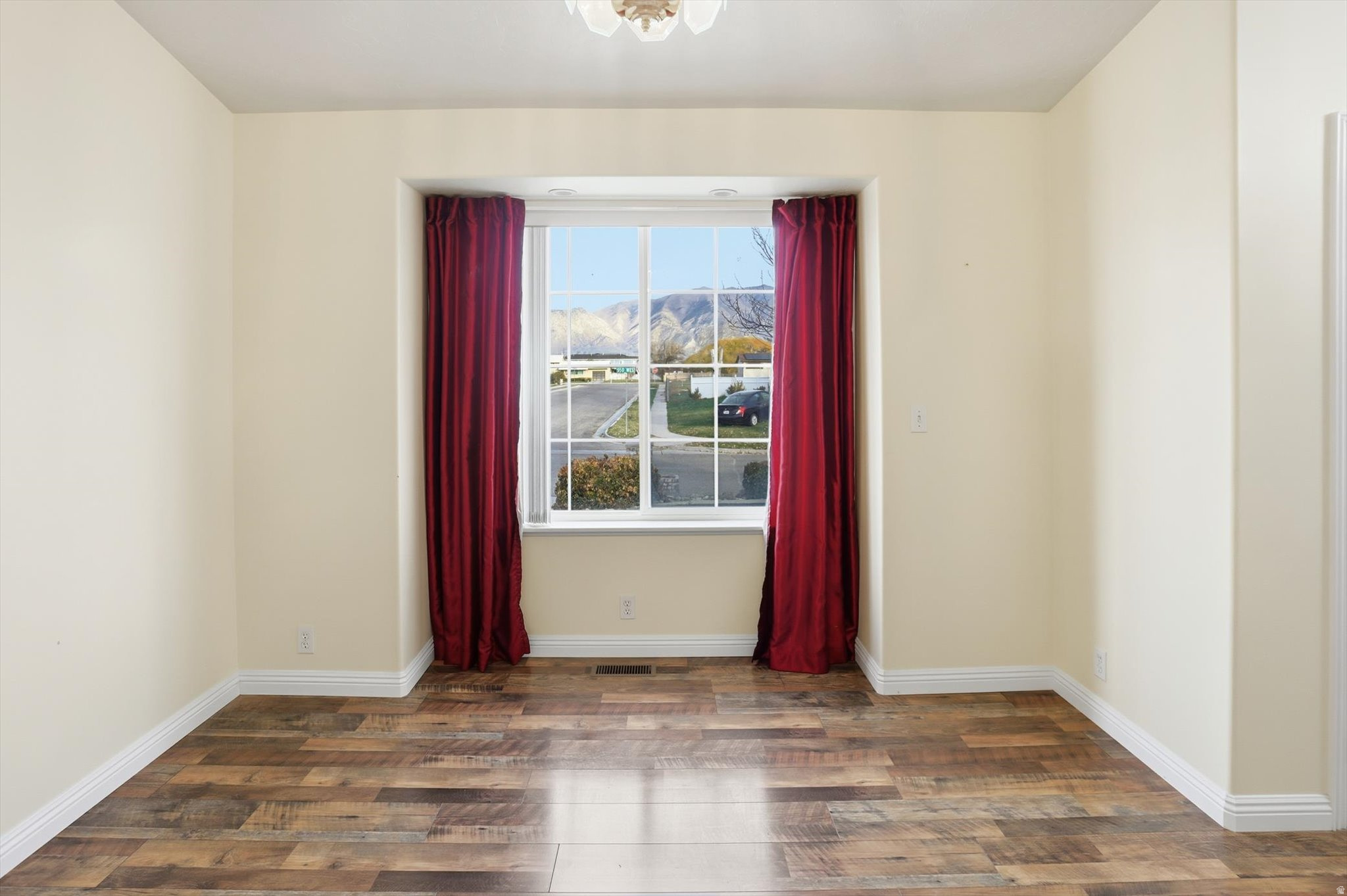 THE PETERSON LEGACY - Residential