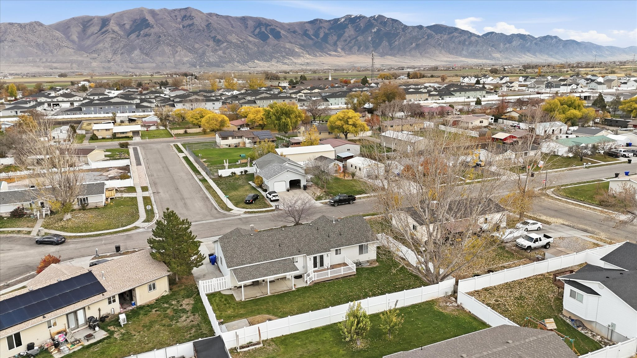 THE PETERSON LEGACY - Residential