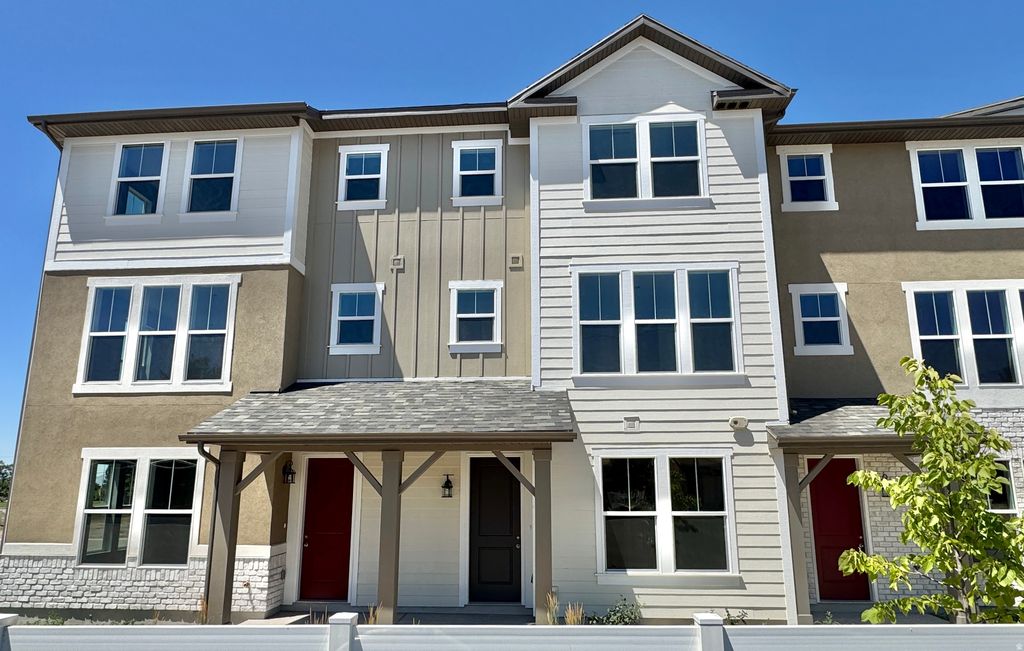 Photo of 1678 N 1600 W, Layton, UT 84041 (MLS # 2132615)