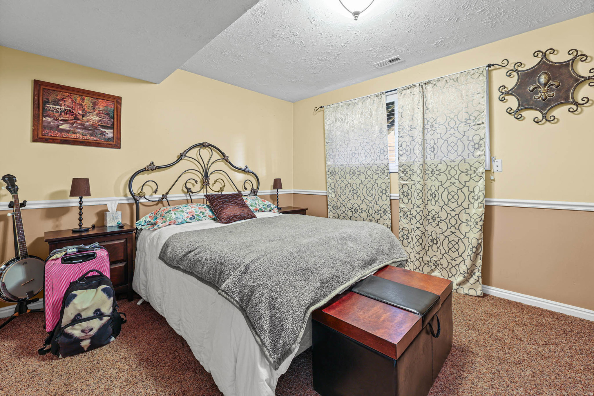 PEBBLE GLEN - Residential