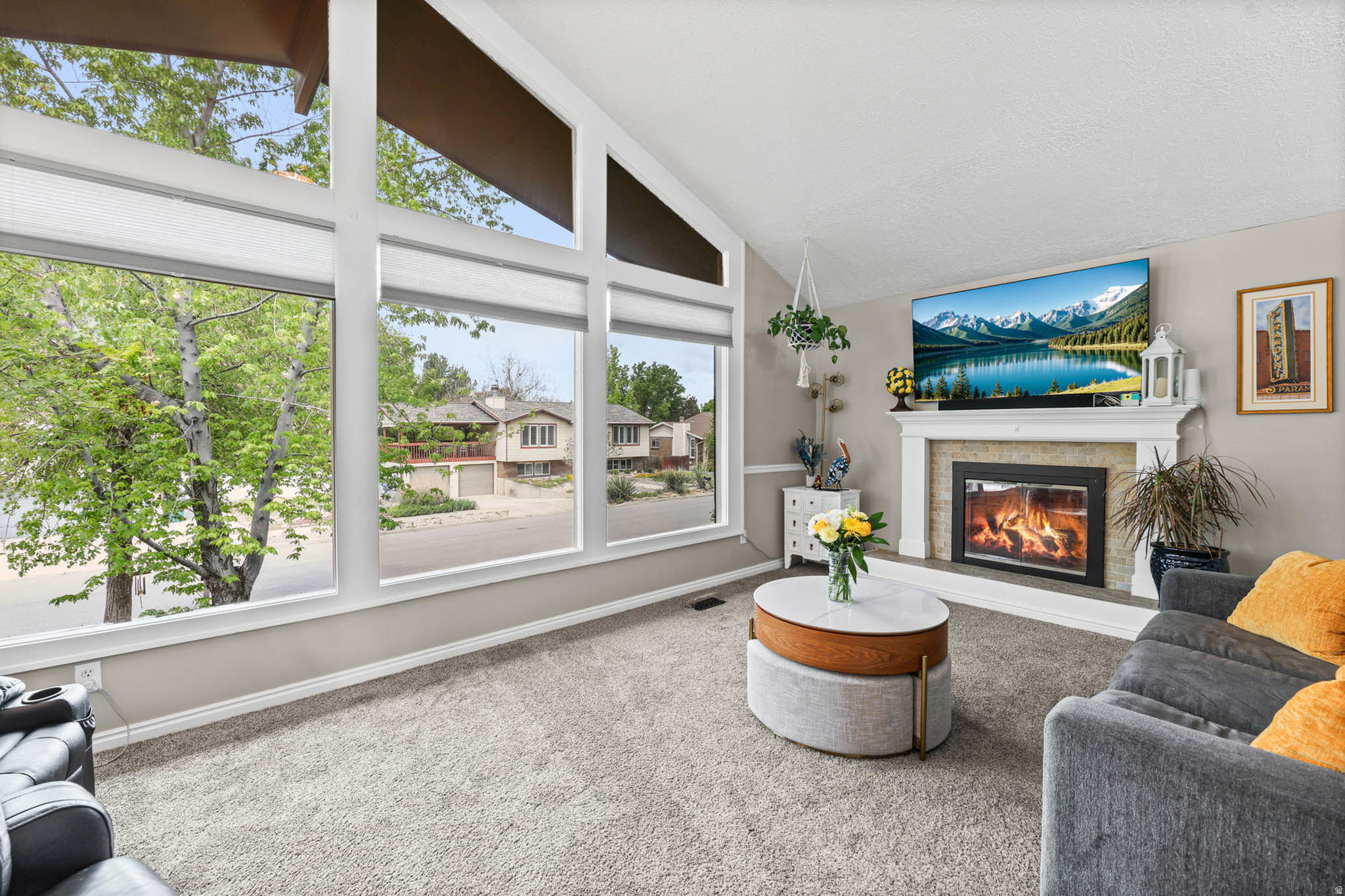 PEBBLE GLEN - Residential