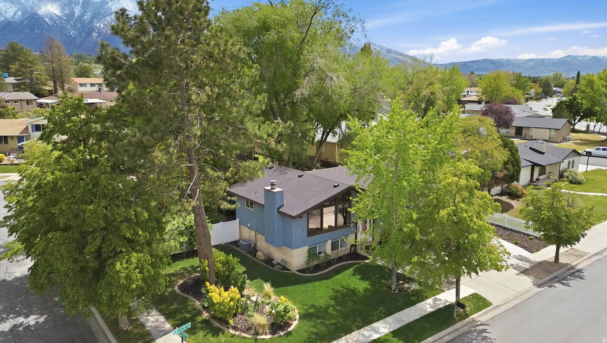 PEBBLE GLEN - Residential