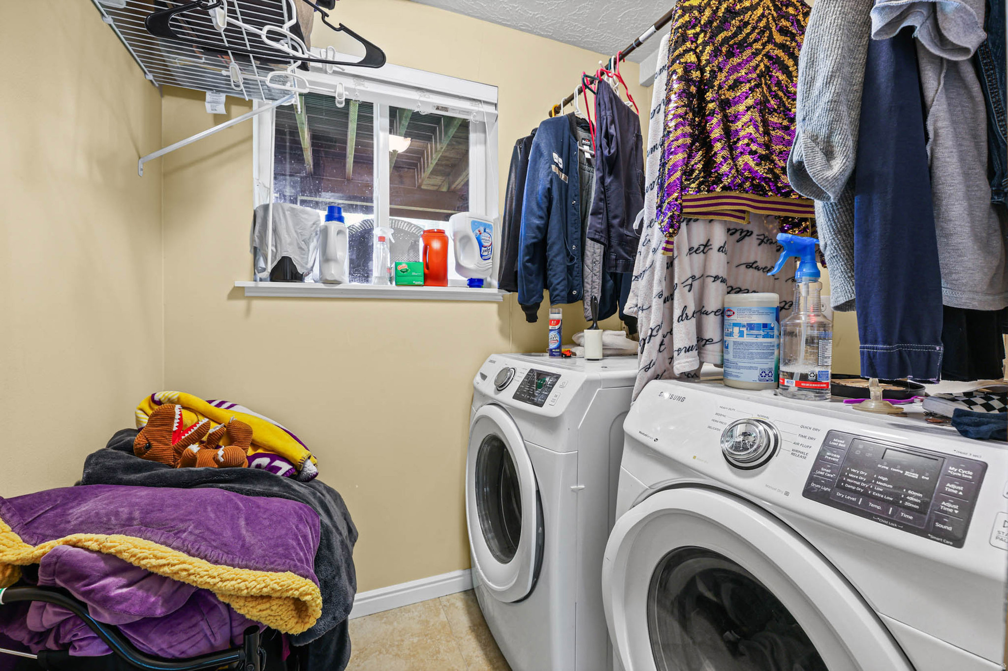 PEBBLE GLEN - Residential