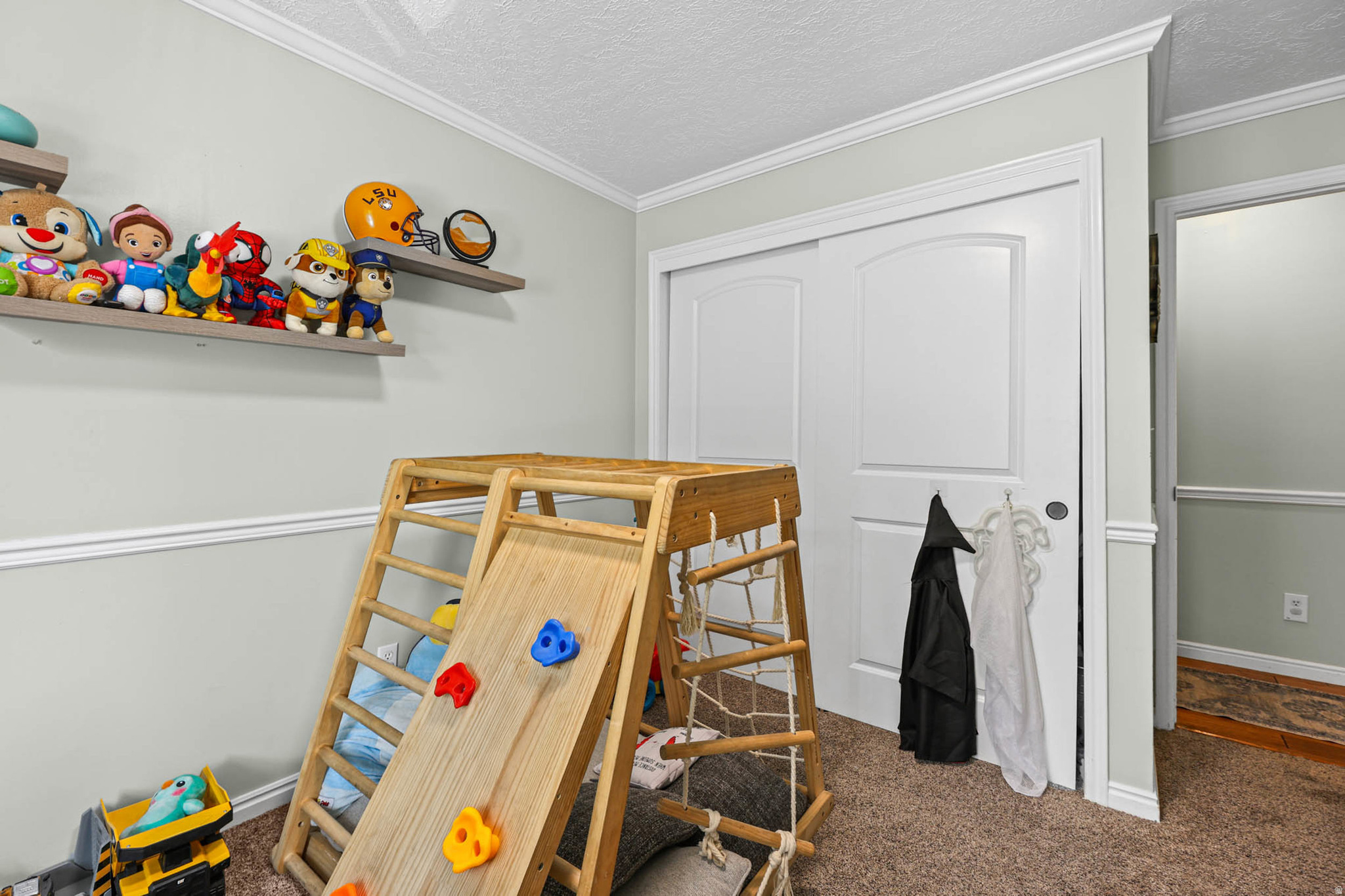 PEBBLE GLEN - Residential