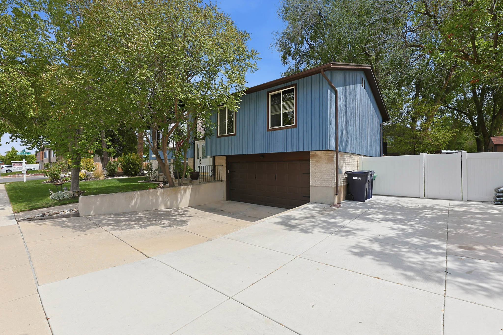 PEBBLE GLEN - Residential