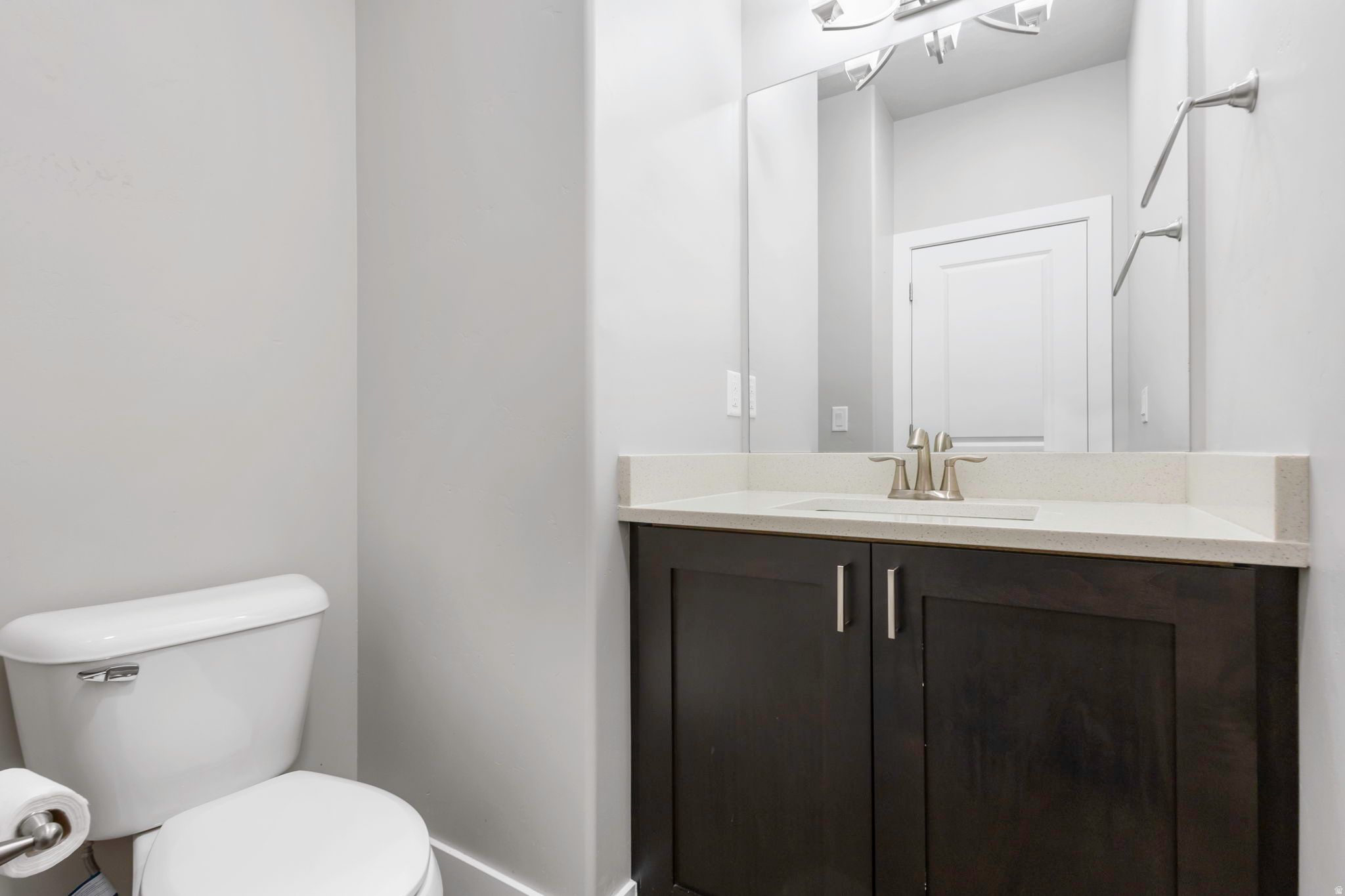 WHITE PINES - Residential