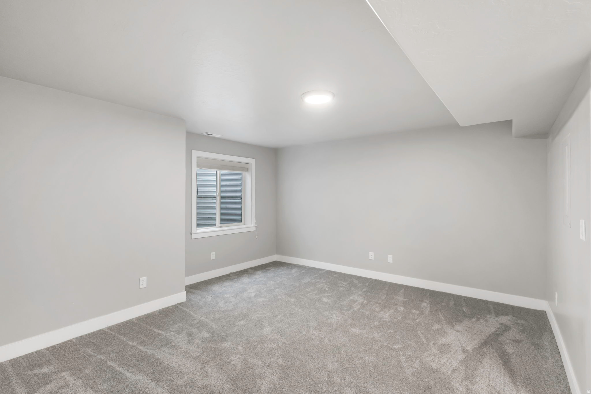 WHITE PINES - Residential