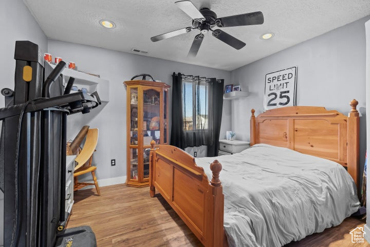 SUNNY MEADOWS ACRES - Residential