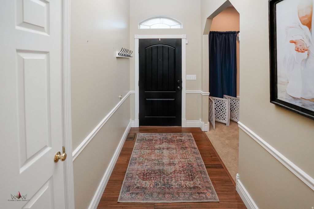 Photo of 936 W 2225 S, Syracuse, UT 84075 (MLS # 2122893)