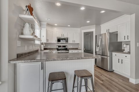 Tiny photo for 338 W RYE DR N, Saratoga Springs, UT 84045 (MLS # 2147430)