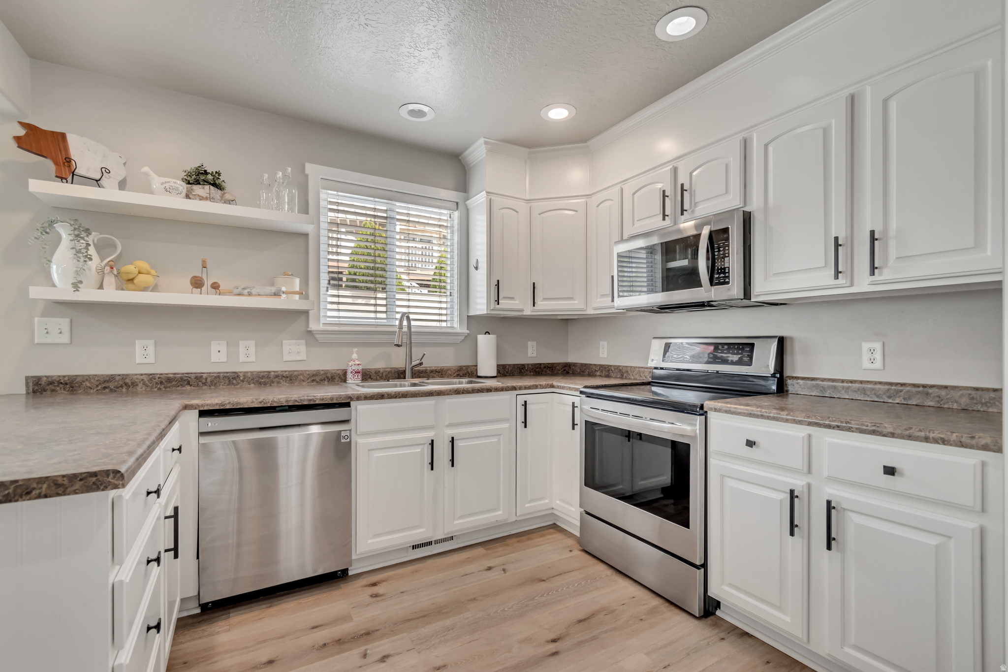 HARVEST HILLS - Residential