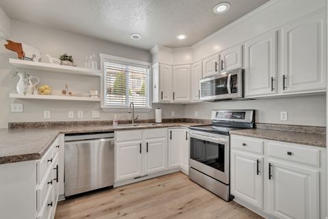 Tiny photo for 338 W RYE DR N, Saratoga Springs, UT 84045 (MLS # 2147430)