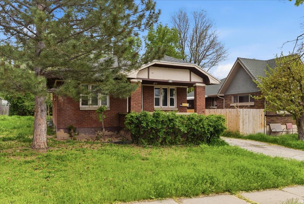 Photo of 915 E 29TH ST, Ogden, UT 84403 (MLS # 2152760)