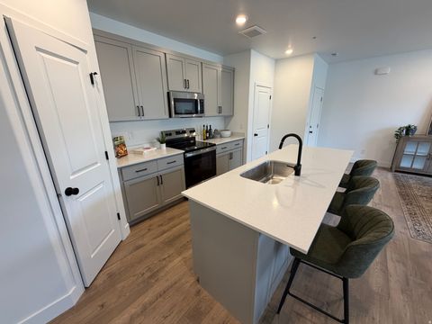 Tiny photo for 837 S 200 E #5-203, Spanish Fork, UT 84660 (MLS # 2141633)