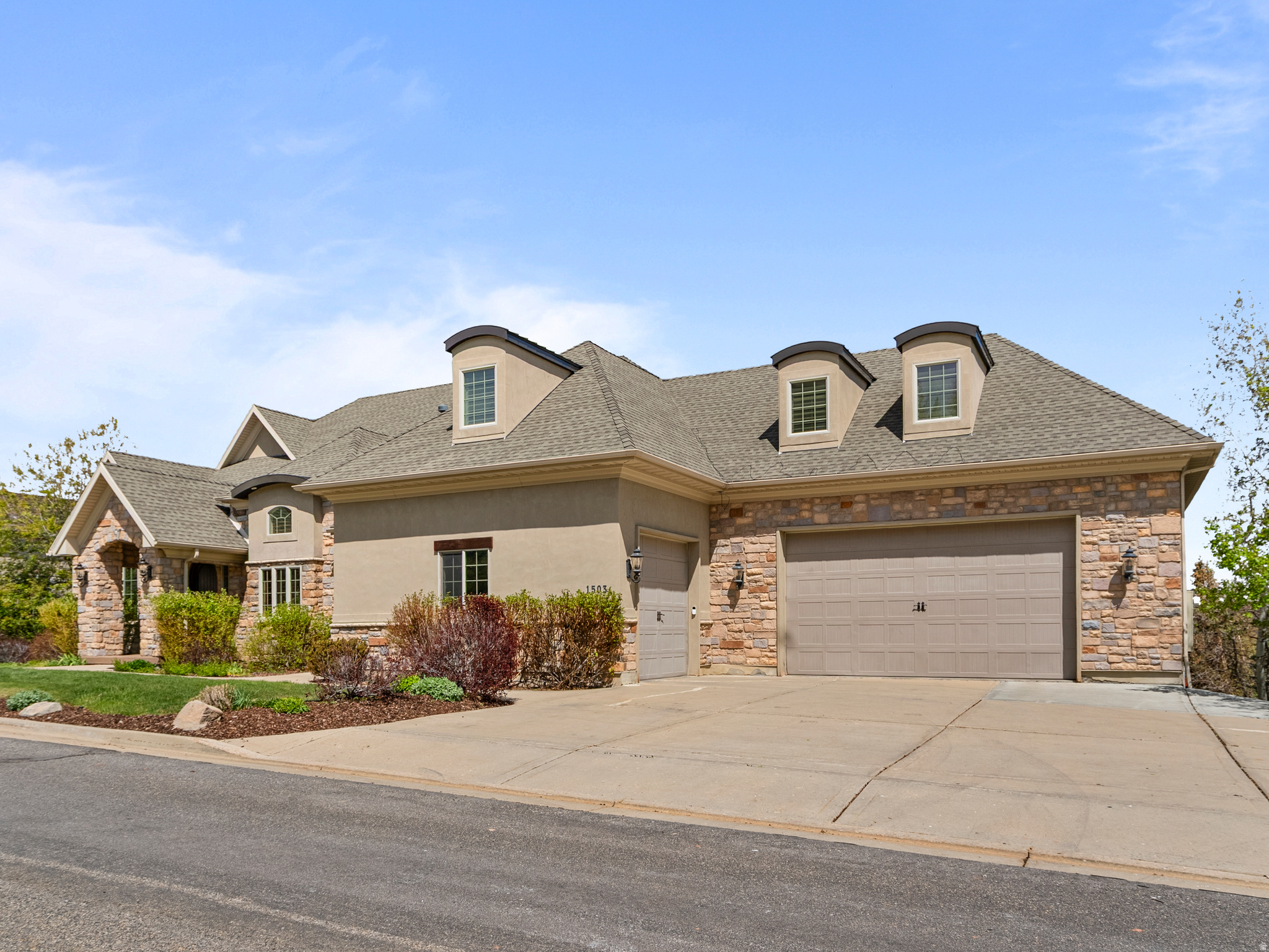 SUNCREST - Residential