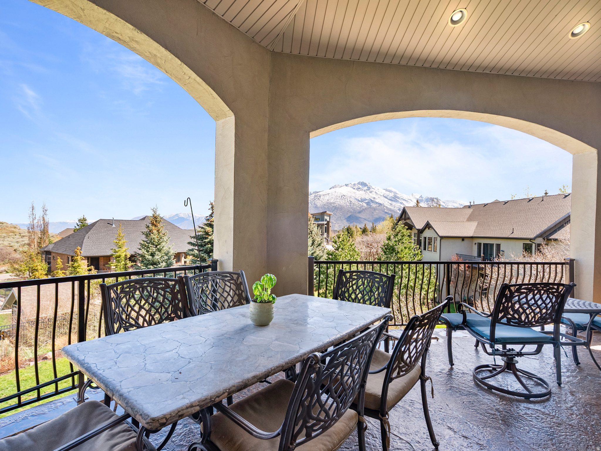 SUNCREST - Residential