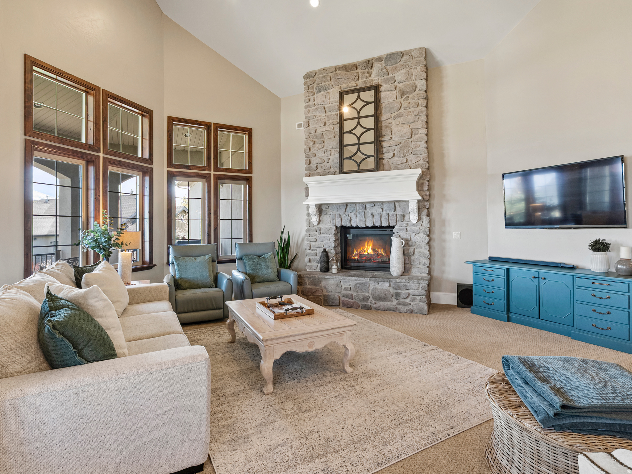 SUNCREST - Residential