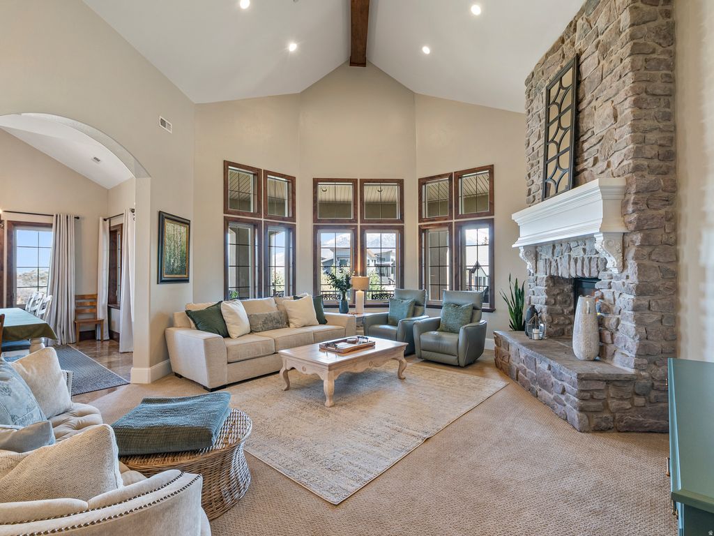 Photo of 1503 E MEADOW BLUFF LN S, Draper, UT 84020 (MLS # 2155101)