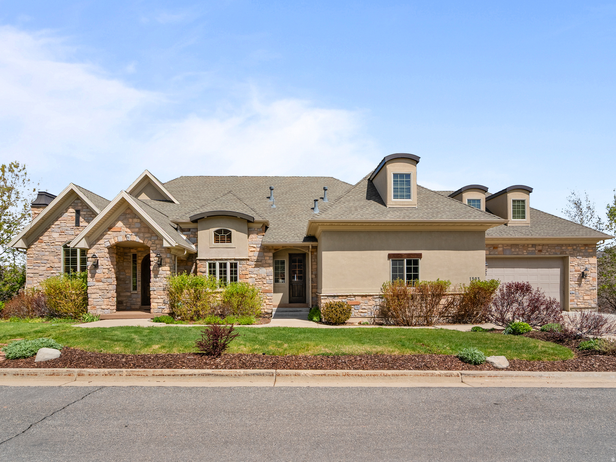 SUNCREST - Residential