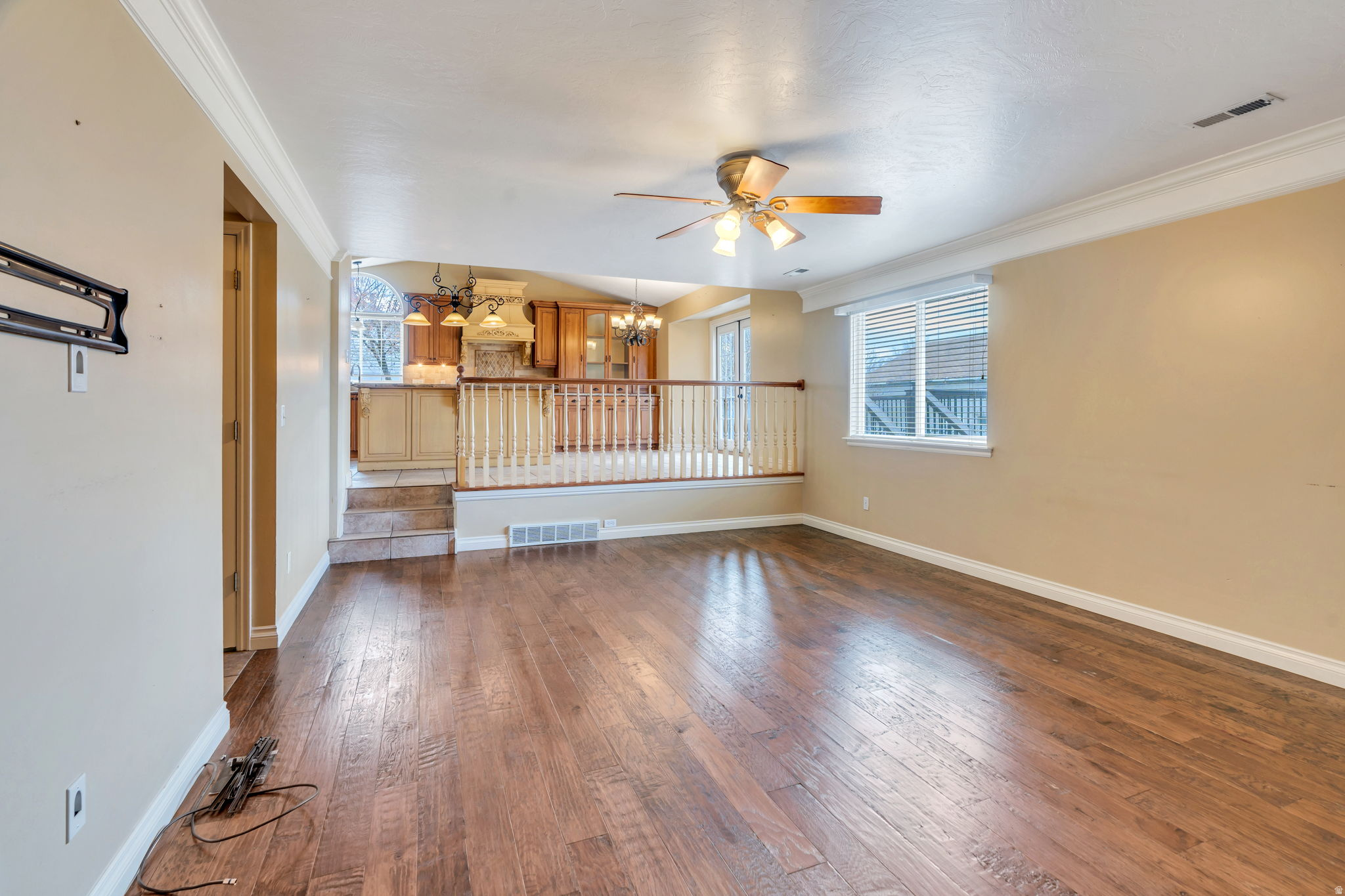 SANDERS - Residential