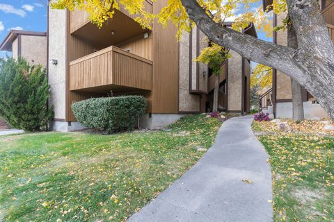 Tiny photo for 662 W JEFFERSON CV #6 Cv, Sandy, UT 84070 (MLS # 2121823)