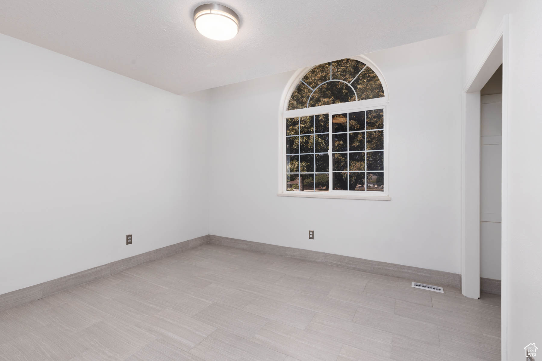 EPHRAIM - Residential