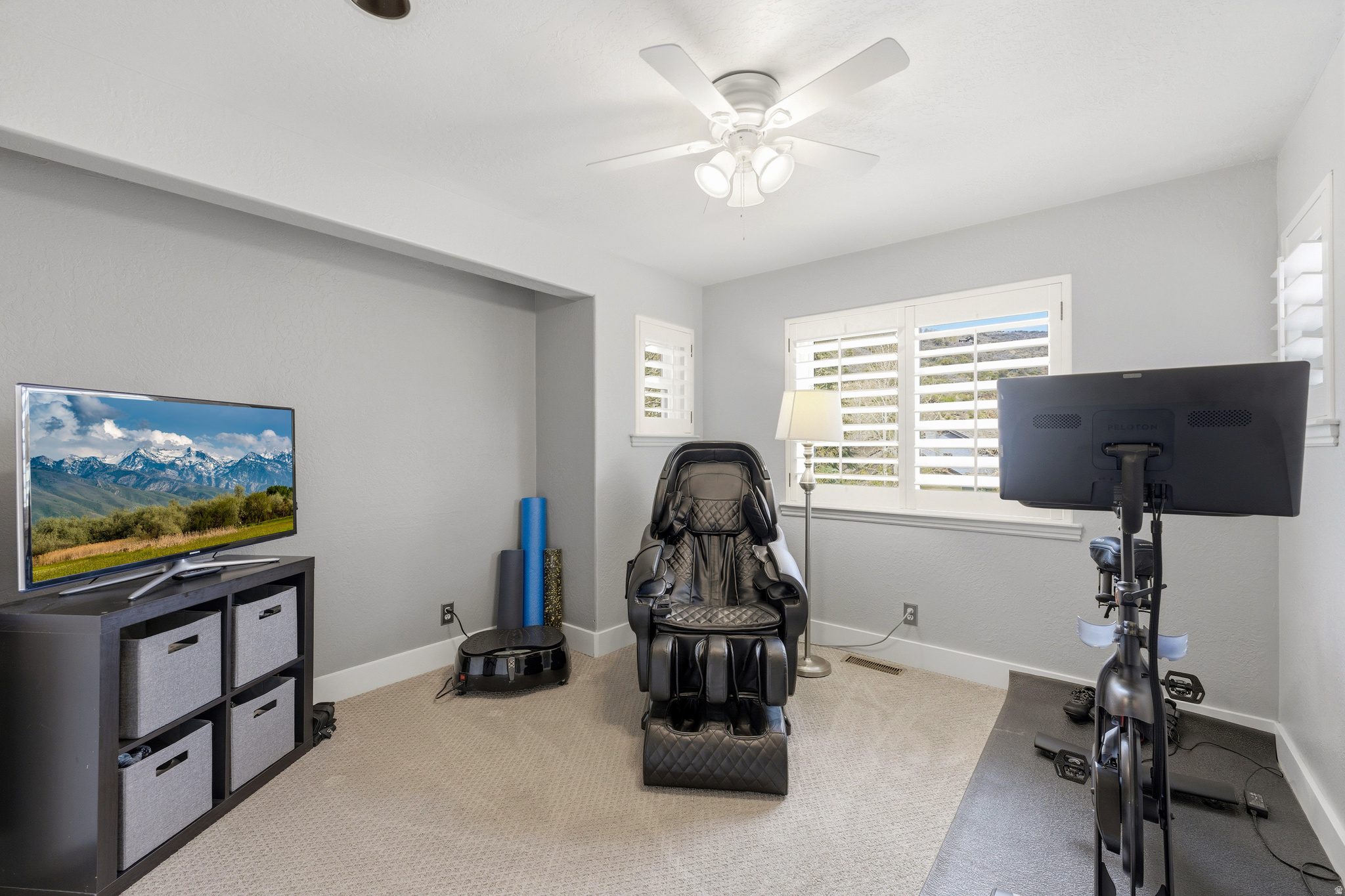 SILVER SPRINGS - Residential