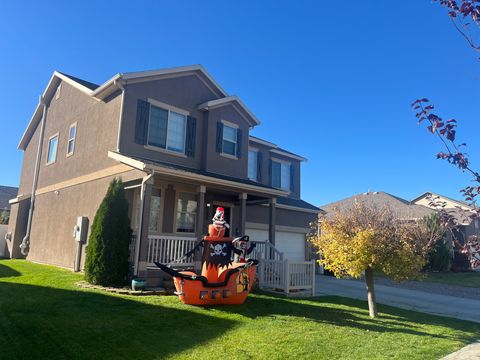 Photo of 395 W BROOME ST, Stansbury Park, UT 84074 (MLS # 2120677) Photo of 395 W BROOME ST, Stansbury Park, UT 84074 (MLS # 2120677)