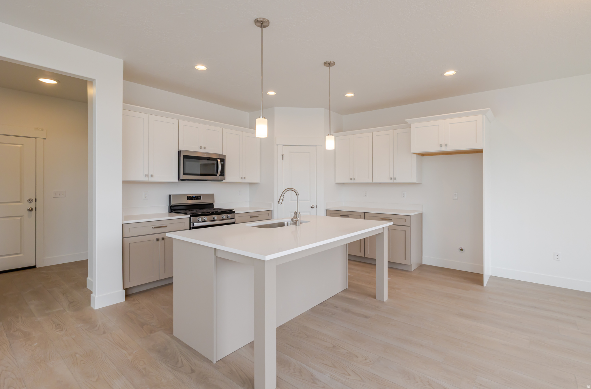 RIVER POINT - Residential