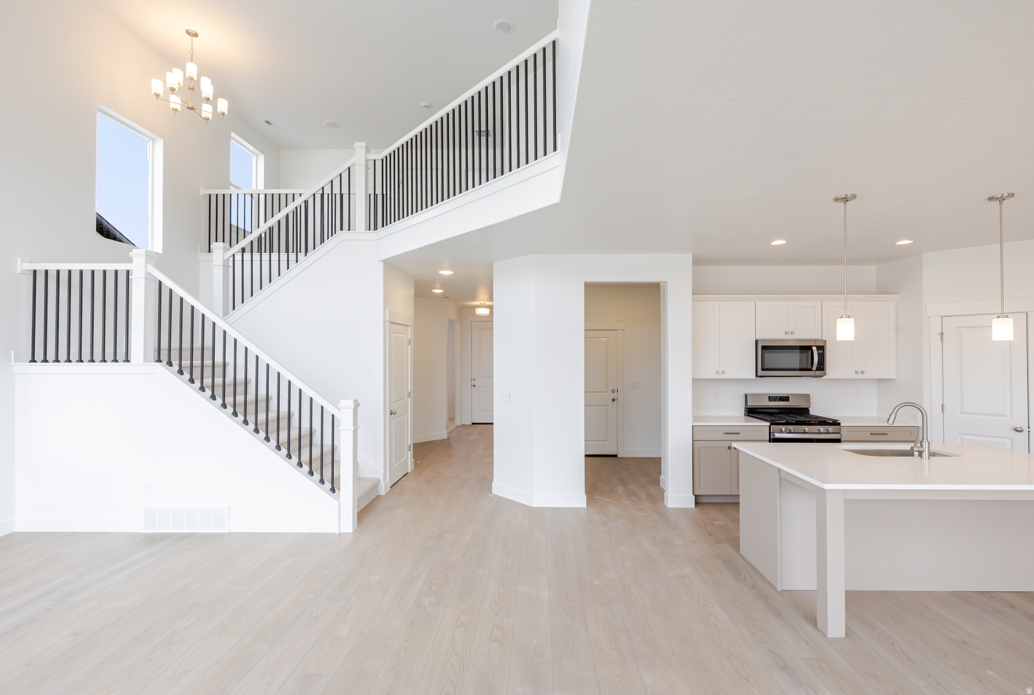 RIVER POINT - Residential