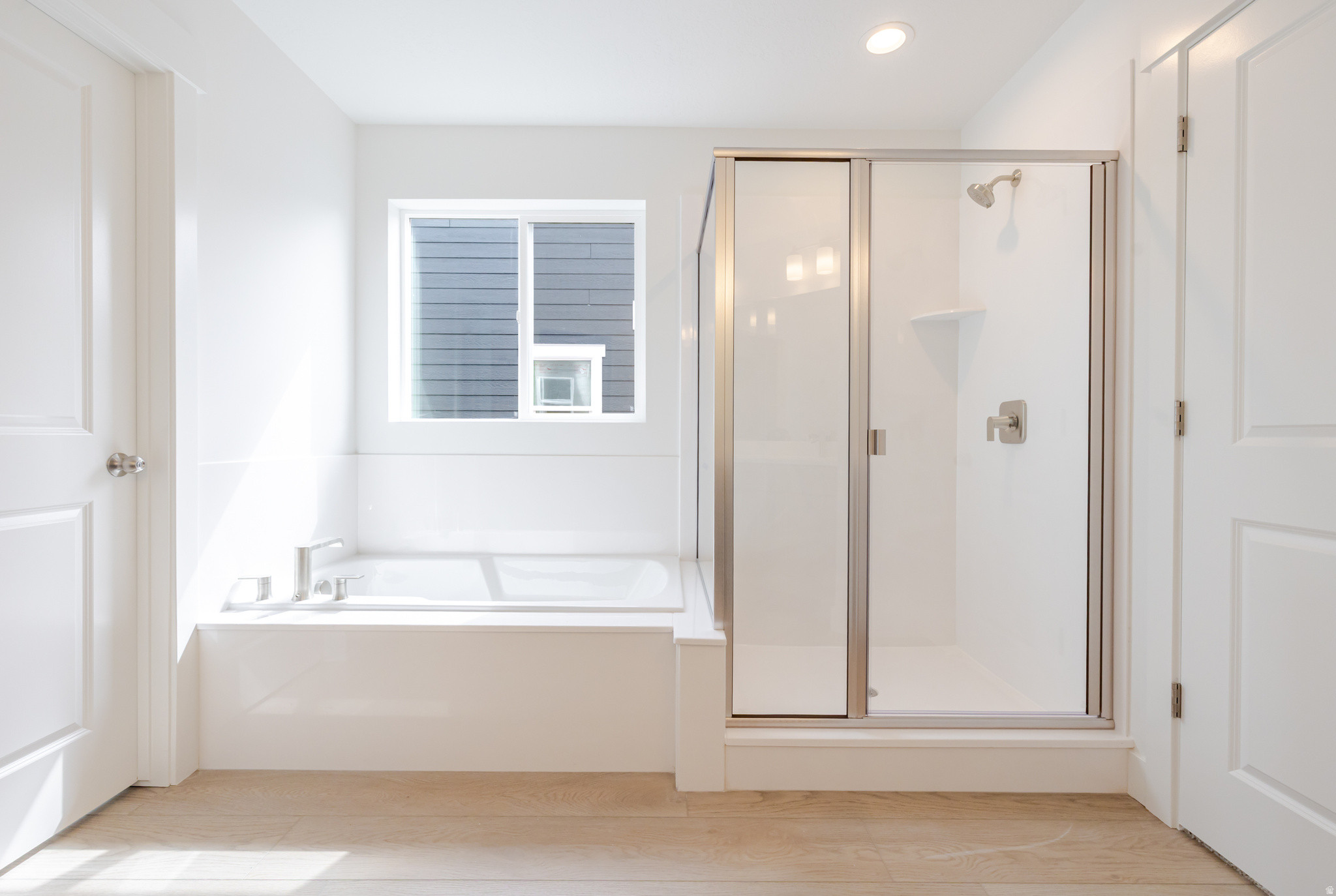 RIVER POINT - Residential