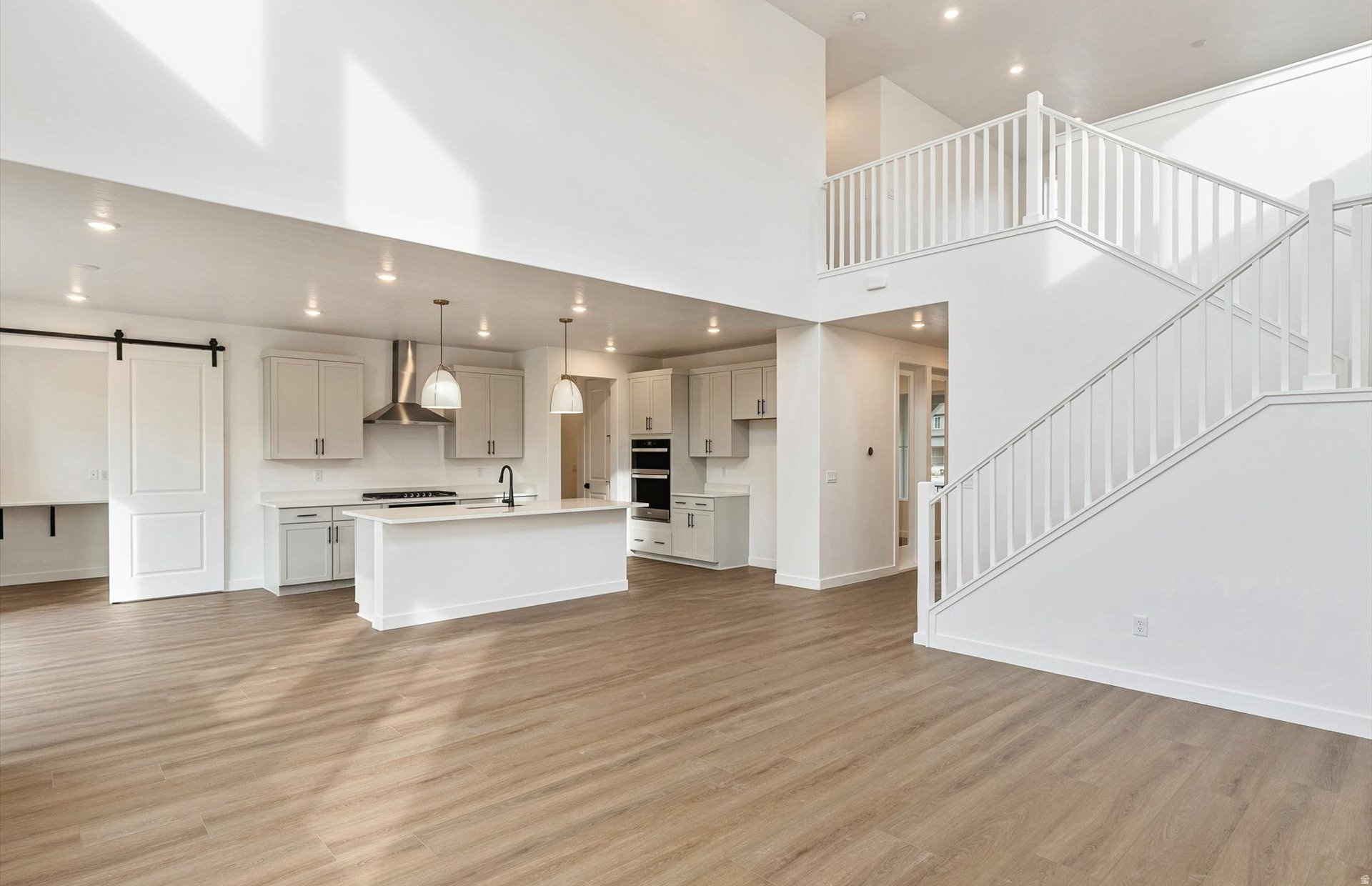 FOOTHILLS - Residential