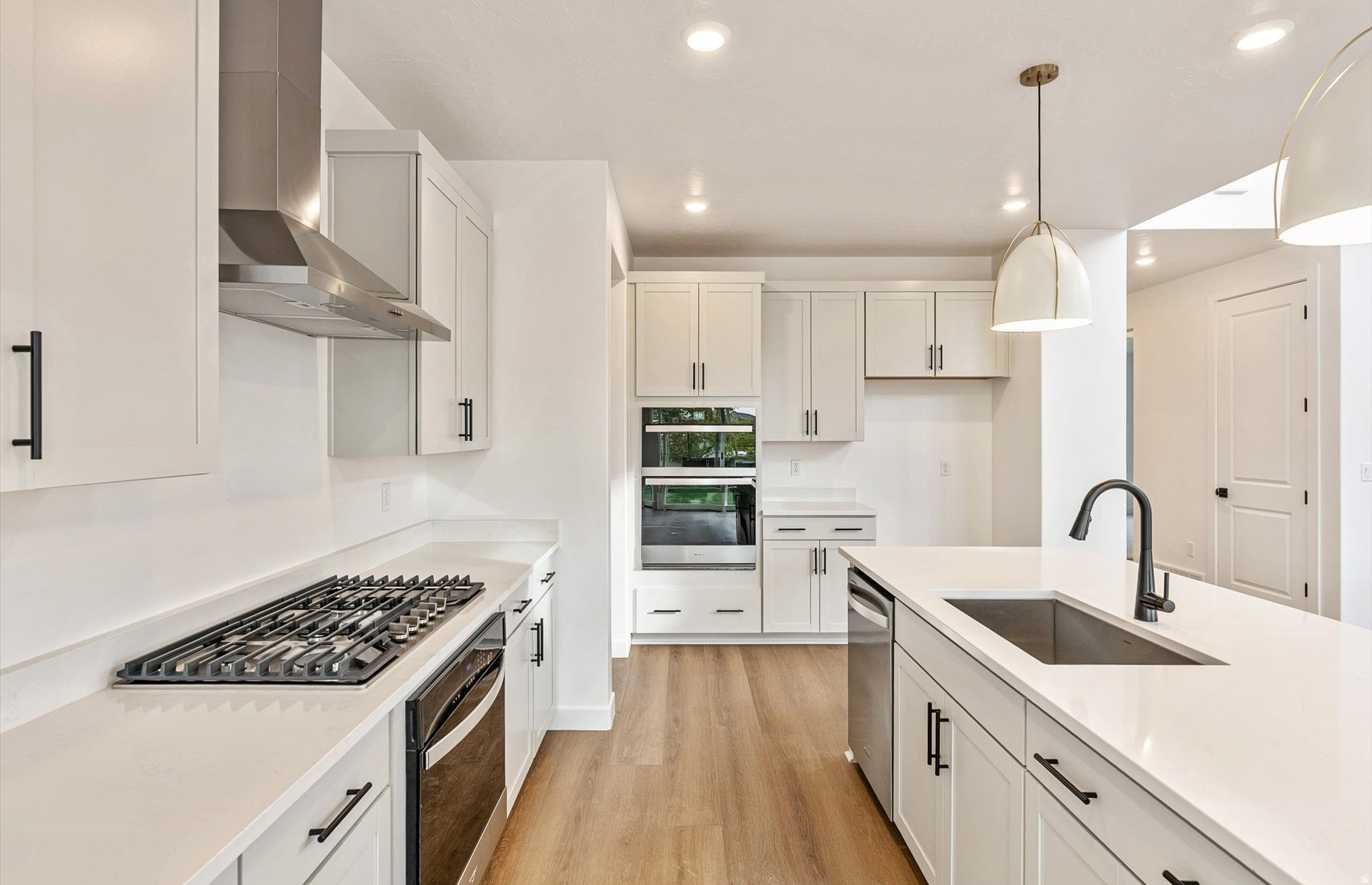 FOOTHILLS - Residential