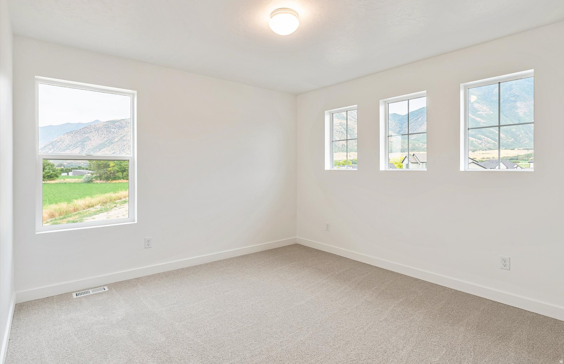 FOOTHILLS - Residential