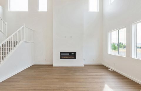 Tiny photo for 1001 E 250 S #20, Salem, UT 84653 (MLS # 2121070)