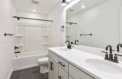 Tiny photo for 1001 E 250 S #20, Salem, UT 84653 (MLS # 2121070)