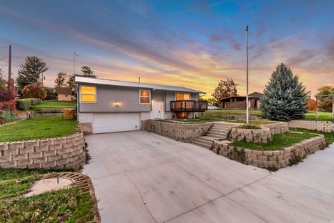 Tiny photo for 390 S SALEM DR, Salem, UT 84653 (MLS # 2140223)