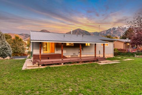 Tiny photo for 390 S SALEM DR, Salem, UT 84653 (MLS # 2140223)