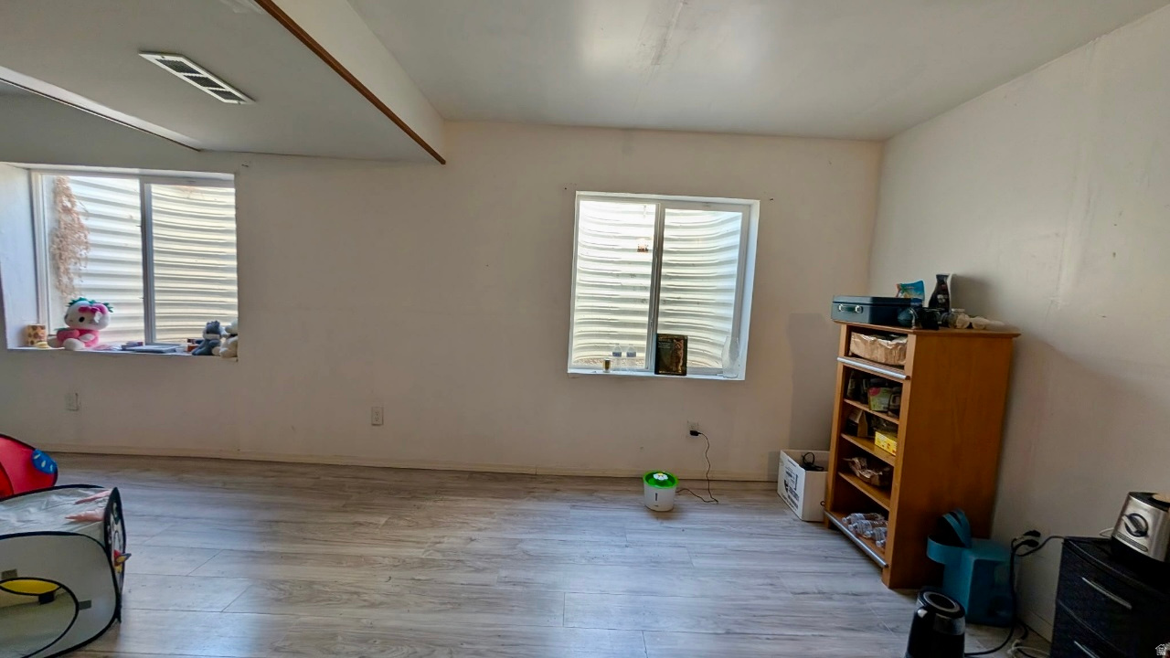 OQUIRRH HIGHLANDS #8 - Residential