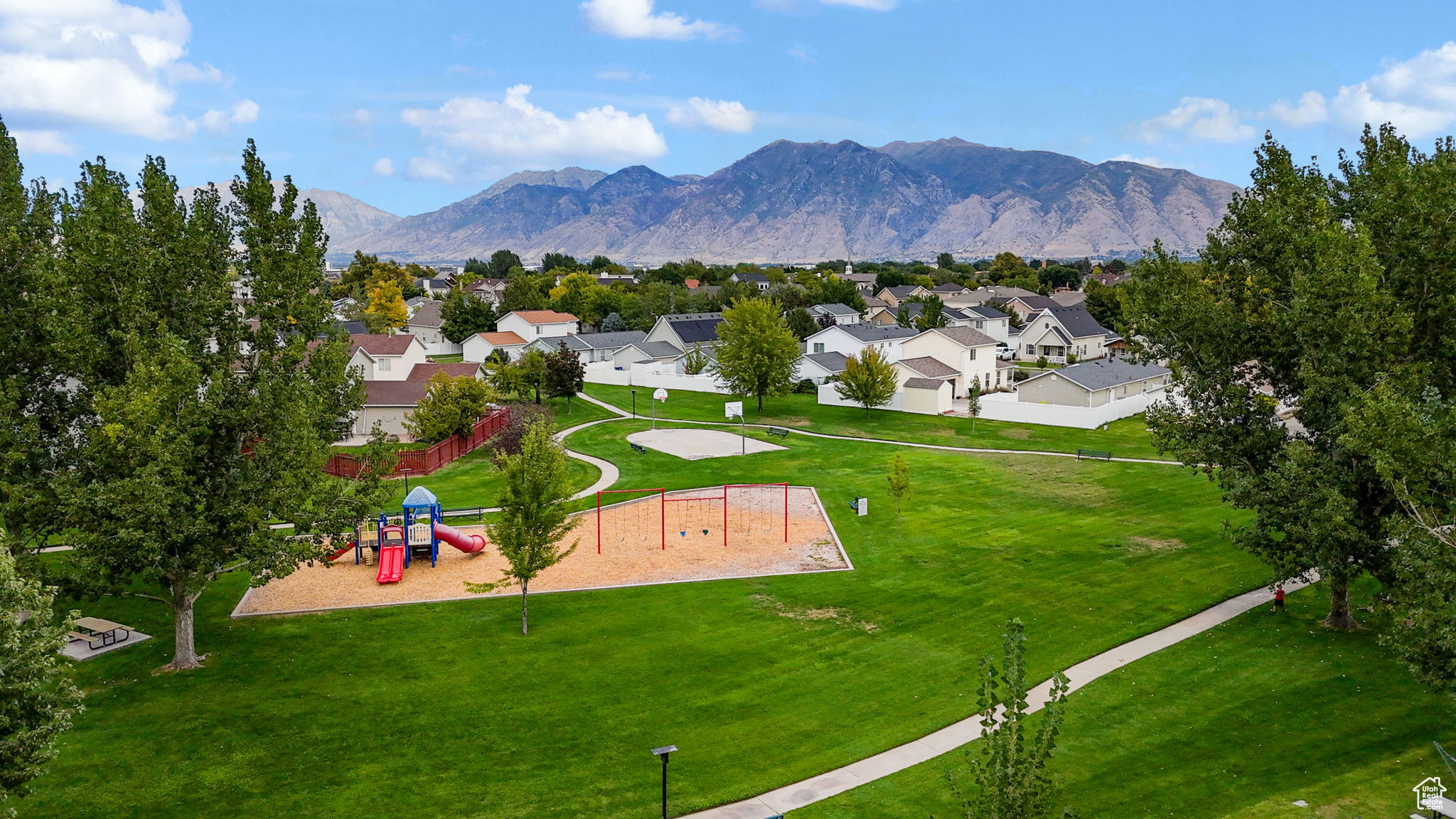 SUNSET PARK - Residential