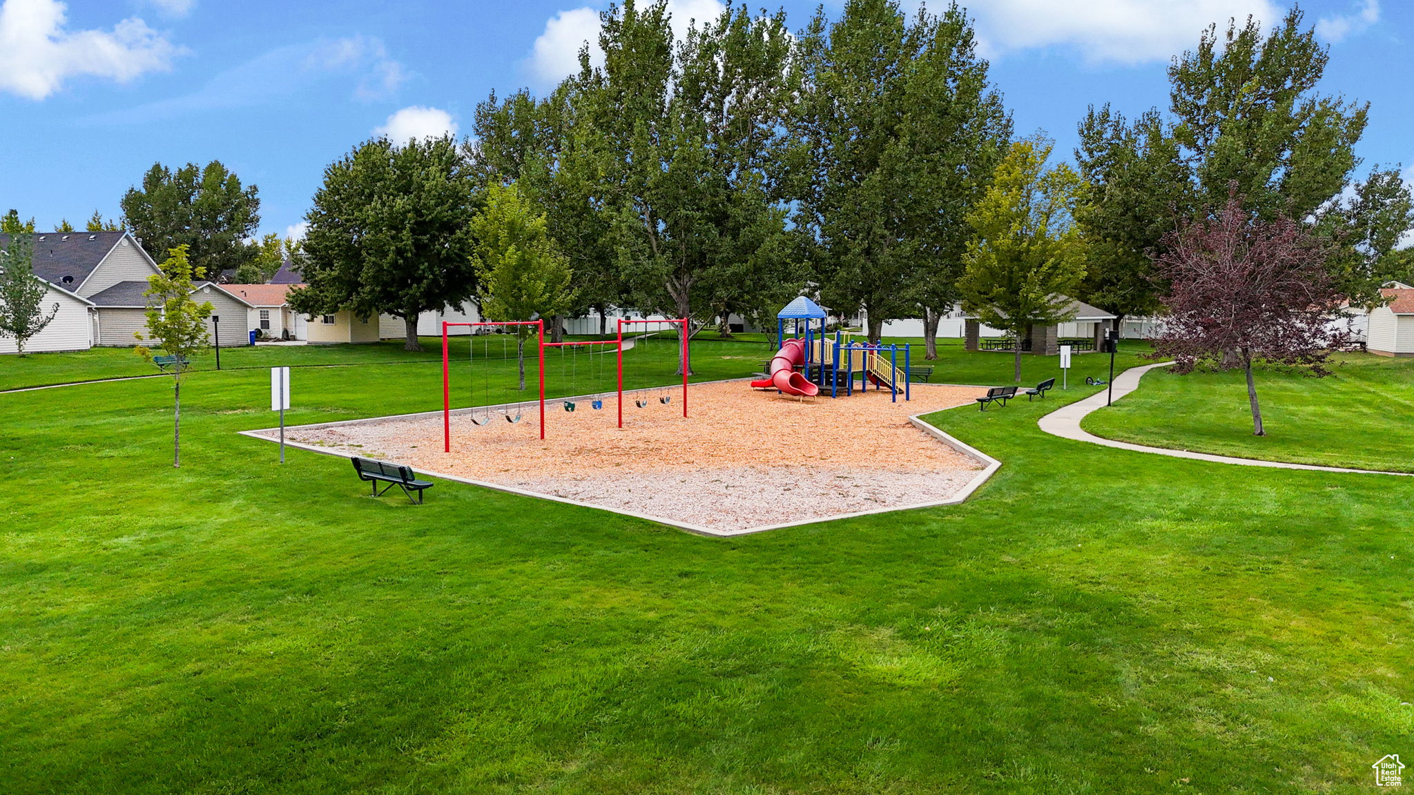 SUNSET PARK - Residential