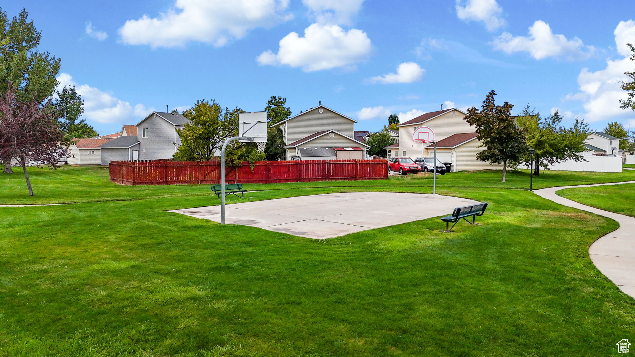 SUNSET PARK - Residential