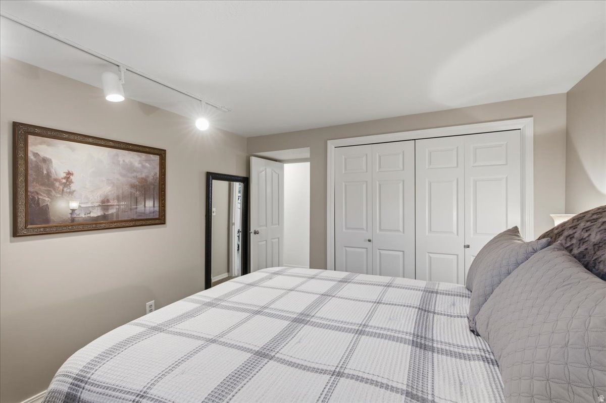 OAKWOOD ESTATES #1 - Residential