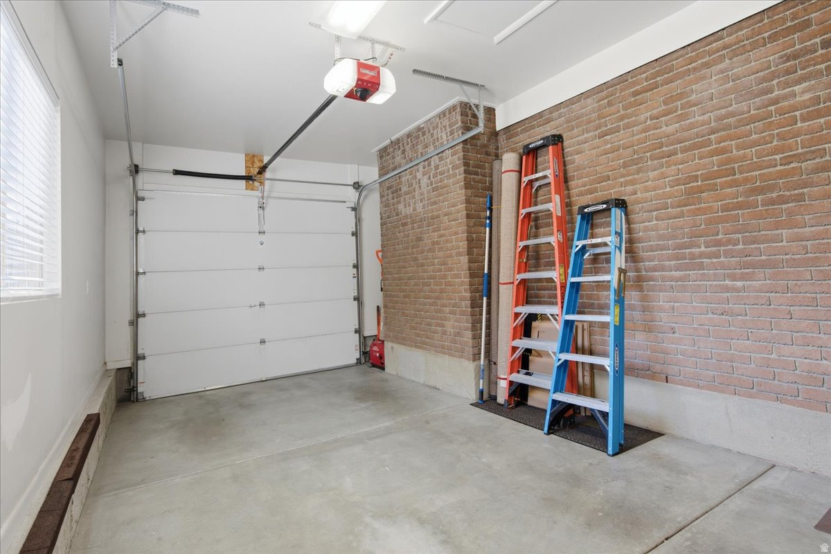 OAKWOOD ESTATES #1 - Residential