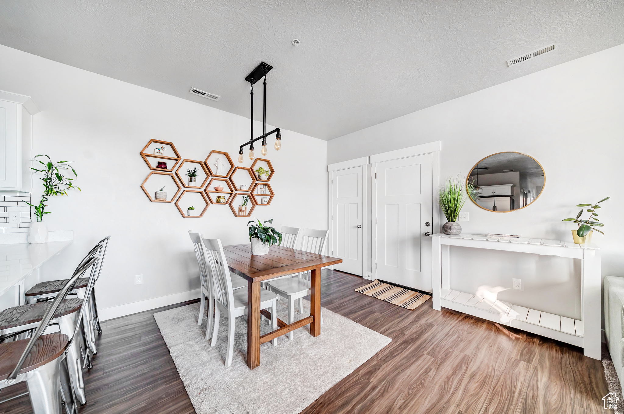 THE EXCHANGE - Residential