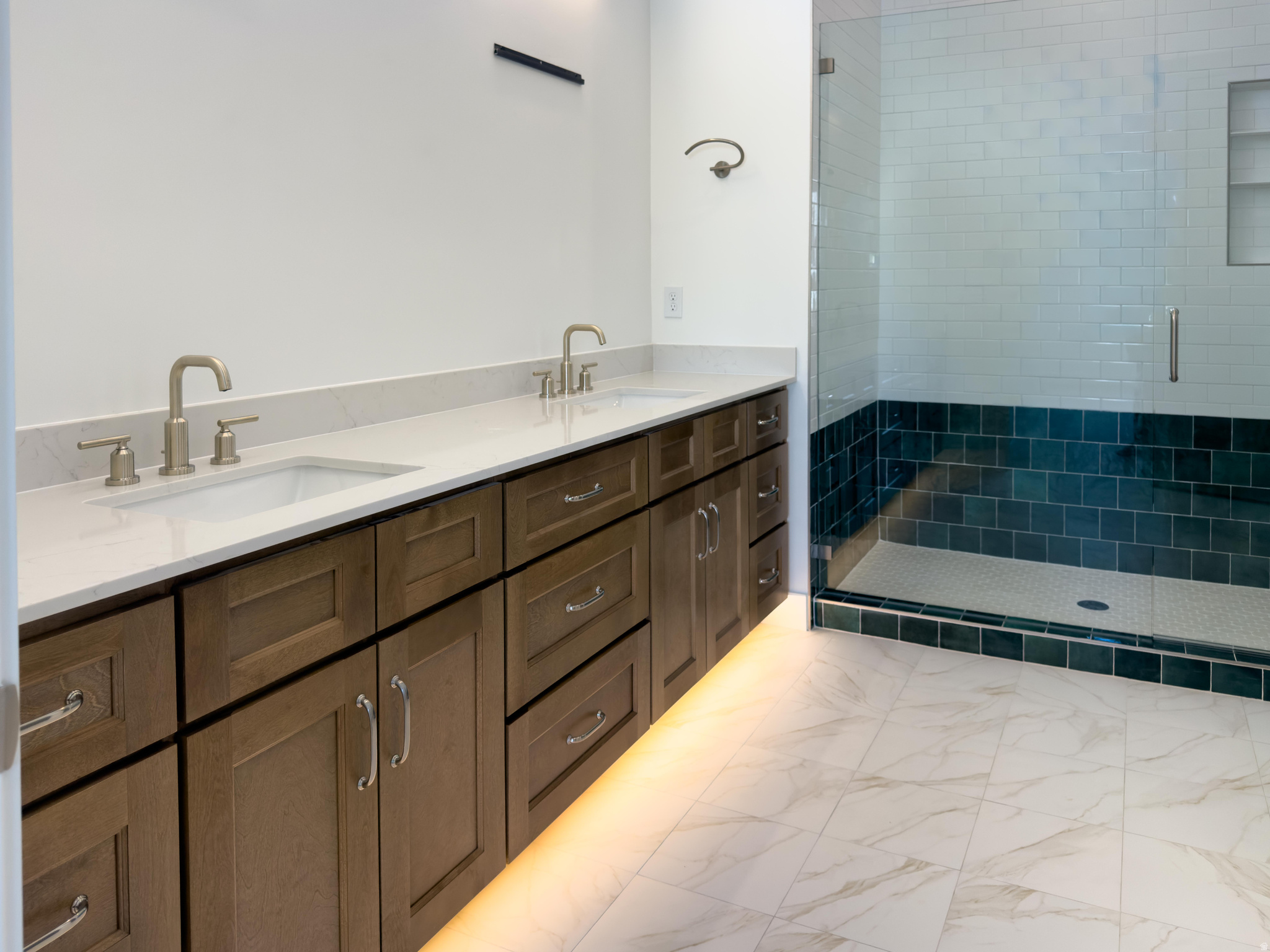 JORDAN RIVER HEIGHTS - Residential