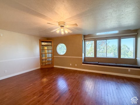 Tiny photo for 690 LISTON CIR, Kaysville, UT 84037 (MLS # 2190380)