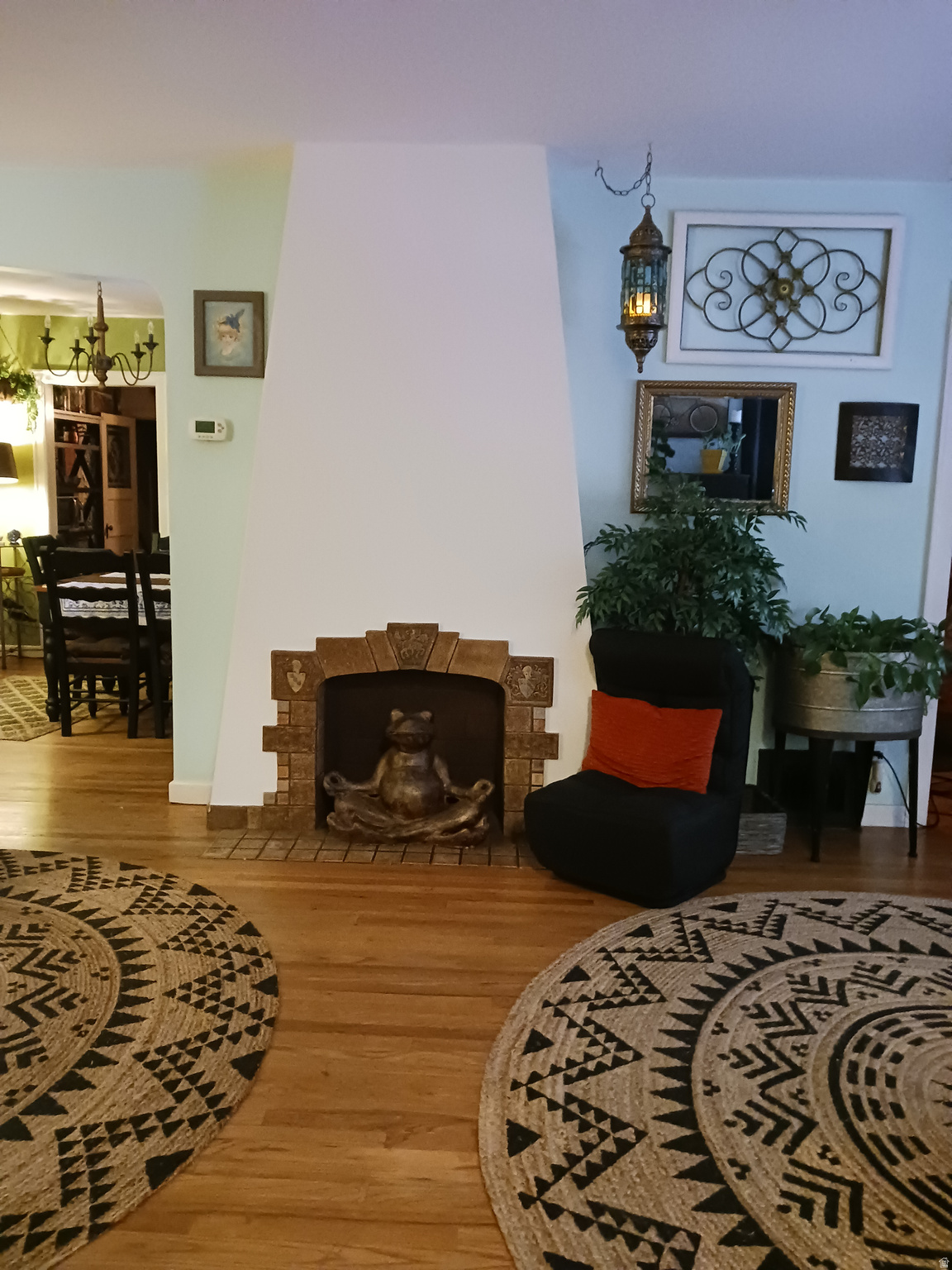 KNOB HILL - Residential